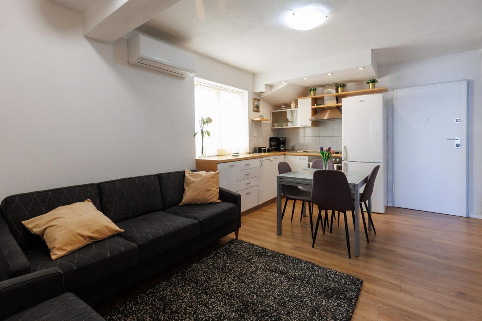 Apartment Banjo Polo Split Exteriér fotografie